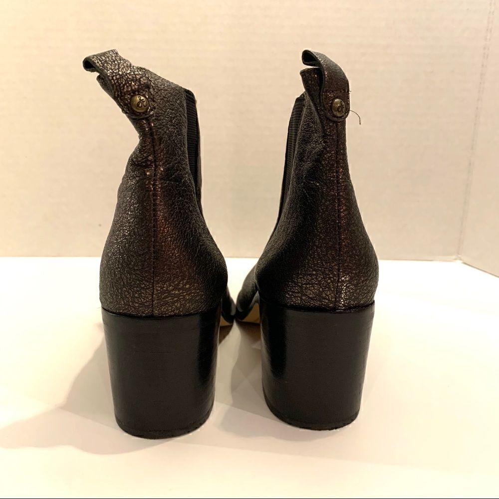 Sam Edelman Chelsea Boot In Metallic Bronze 7.5 - Picture 3 of 6
